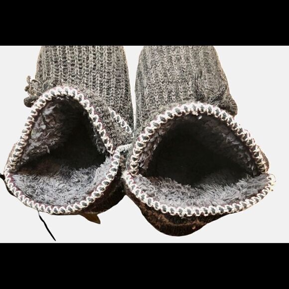 Women’s gray with Aztec print and stitching MukLuk - Picture 7 of 7